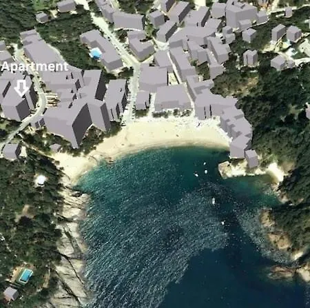 Apartment 100M Far From Beach